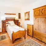 Zamek - The Old Yard 4* Rychvald