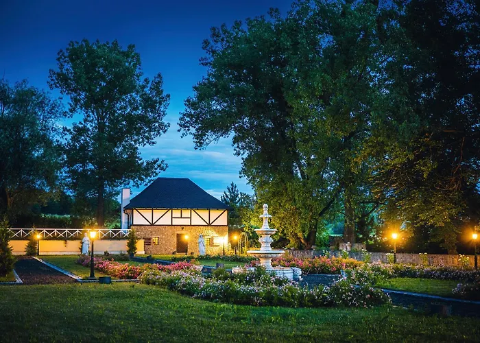 Zamek - The Old Yard 4* Rychvald